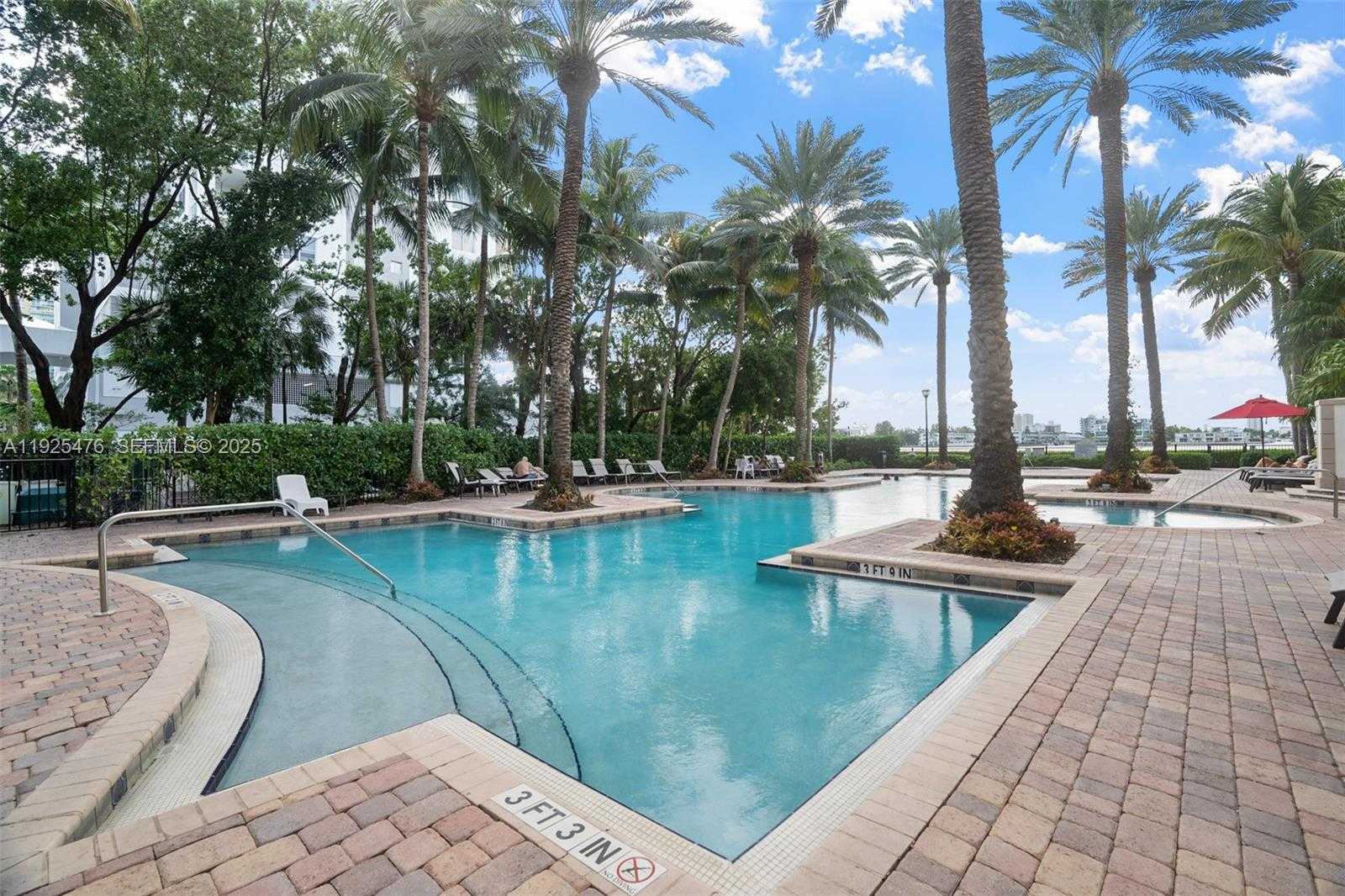 Small Image of 17150 NORTH BAY RD #2706, Sunny Isles Beach Number 32