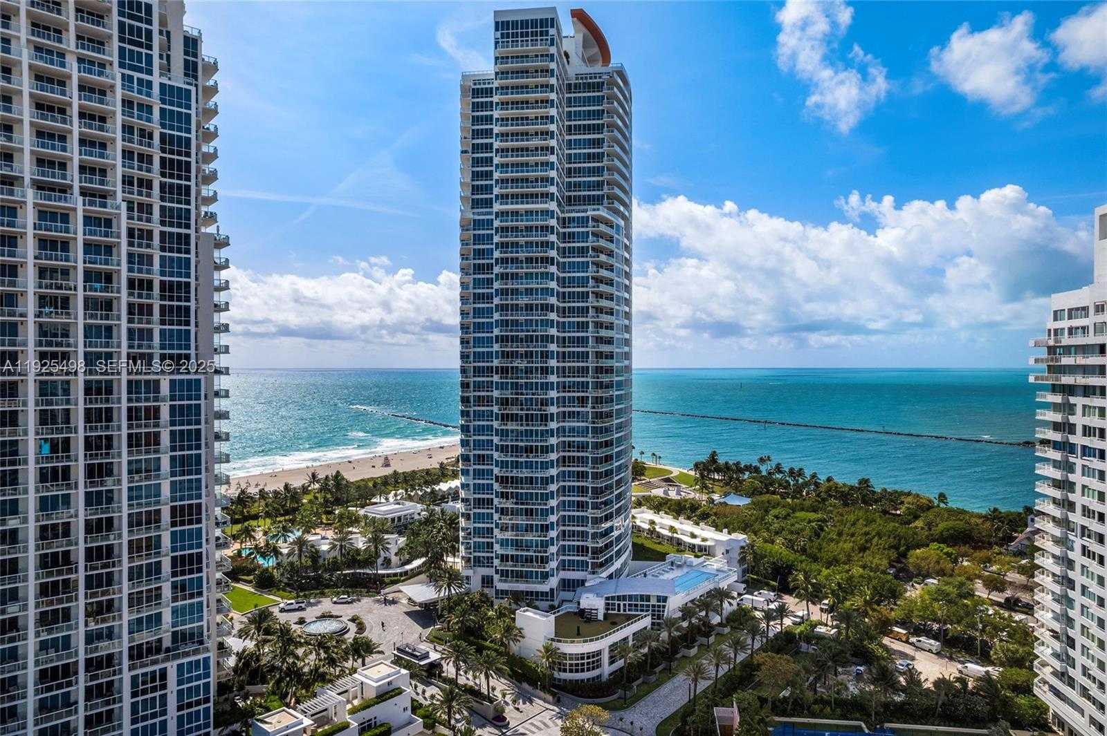 Small Image of 100 SOUTH POINTE DR #TH-13, Miami Beach Number 16