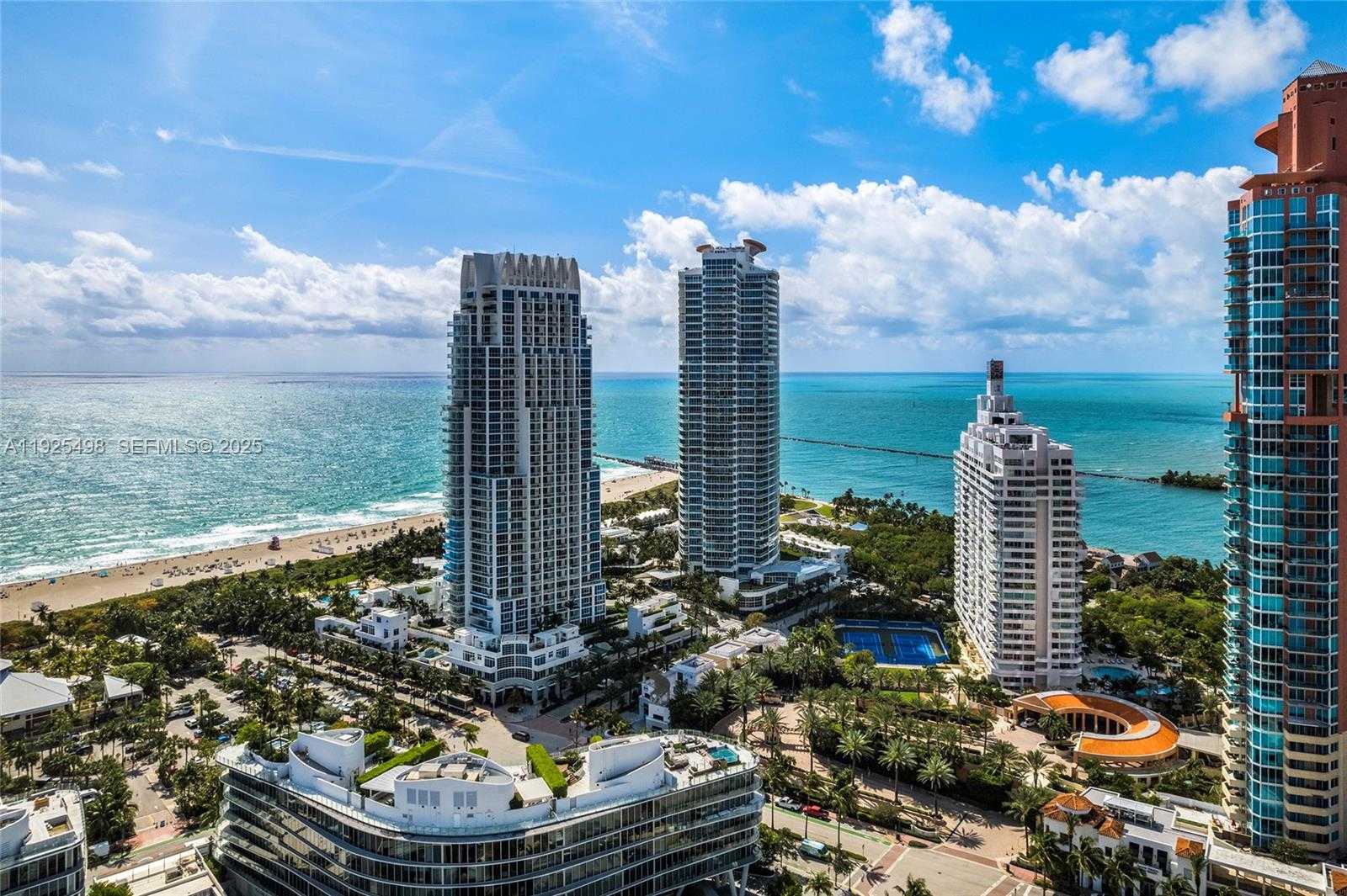 Small Image of 100 SOUTH POINTE DR #TH-13, Miami Beach Number 63