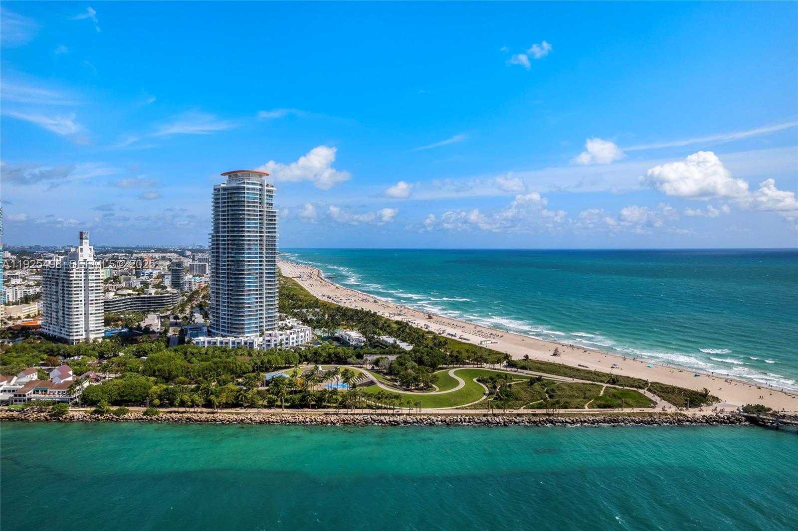 Small Image of 100 SOUTH POINTE DR #TH-13, Miami Beach Number 69