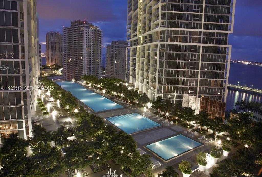 Small Image of 485 BRICKELL AVE #3307, Miami Number 10