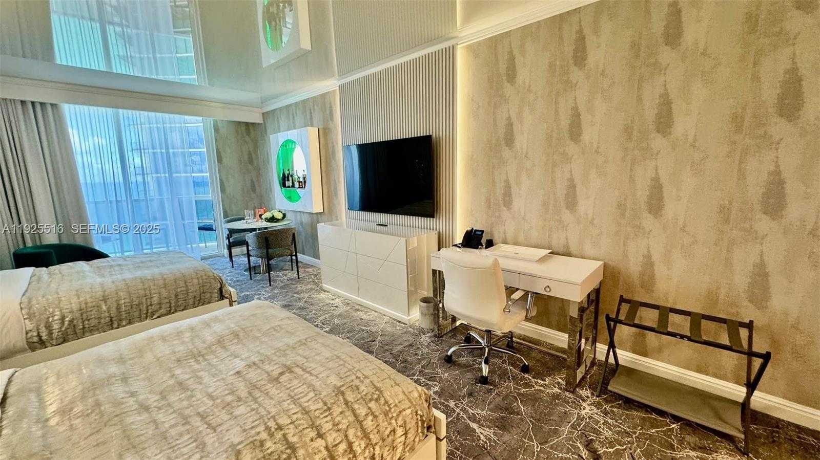 Small Image of 18001 COLLINS AVE #2512, Sunny Isles Beach Number 12