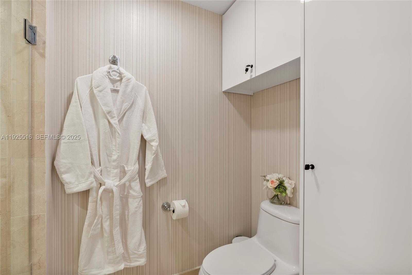 Small Image of 18001 COLLINS AVE #2512, Sunny Isles Beach Number 17