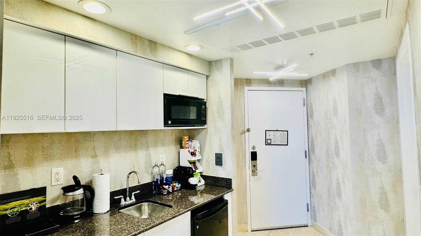 Small Image of 18001 COLLINS AVE #2512, Sunny Isles Beach Number 18