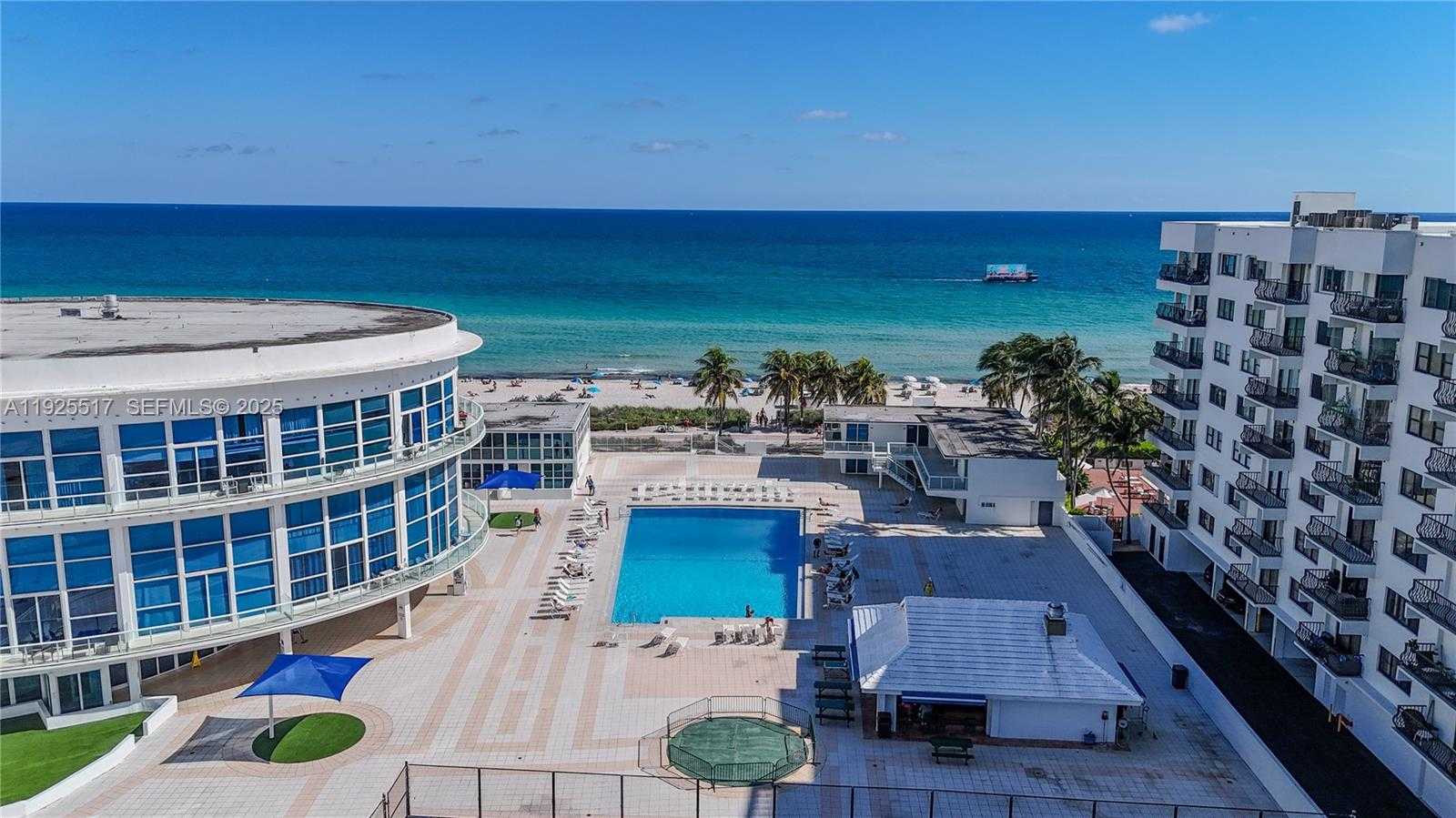 Small Image of 5445 COLLINS AVE #610, Miami Beach Number 9