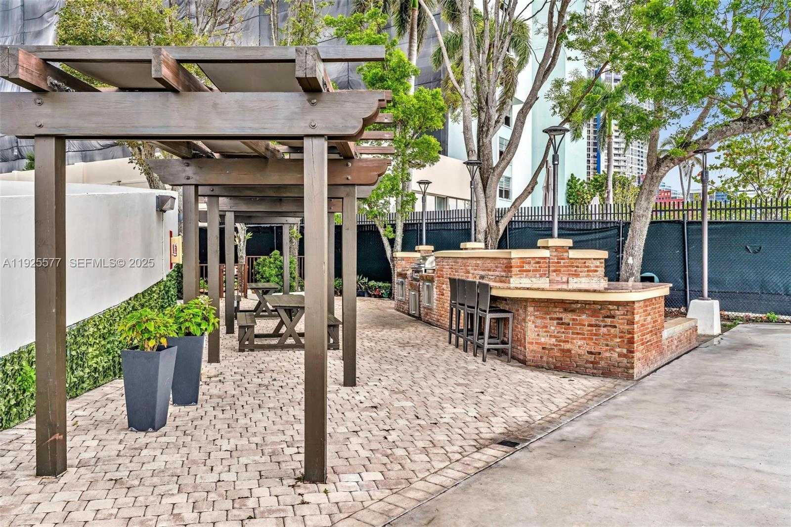 Small Image of 1865 BRICKELL AVE #A703, Miami Number 49