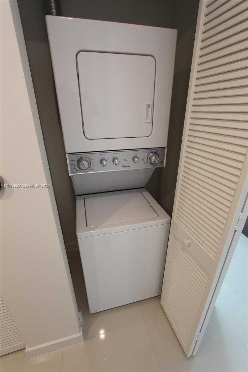 Imagen de Pequeño Objeto