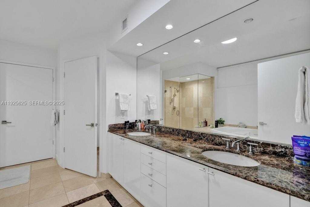Small Image of 17555 COLLINS AVE #704, Sunny Isles Beach Number 22