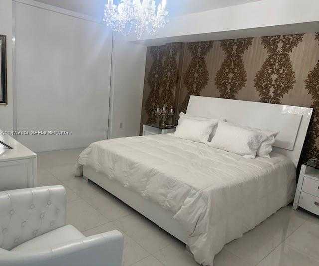 Small Image of 10275 COLLINS AVE #514, Bal Harbour Number 27