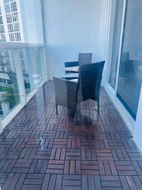 Small Image of 10275 COLLINS AVE #514, Bal Harbour Number 29
