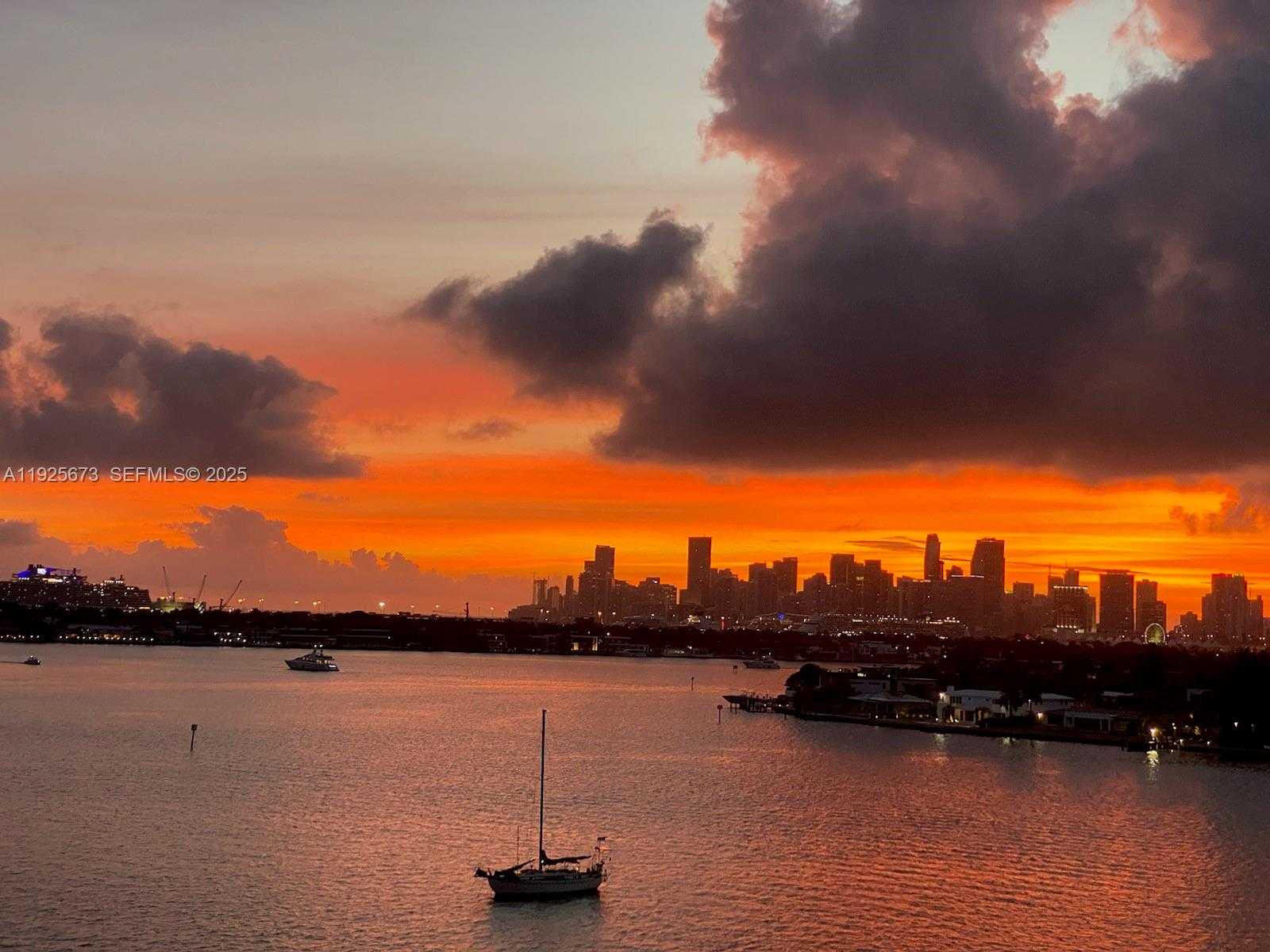 Small Image of 3 ISLAND AVE #08H, Miami Beach Number 1