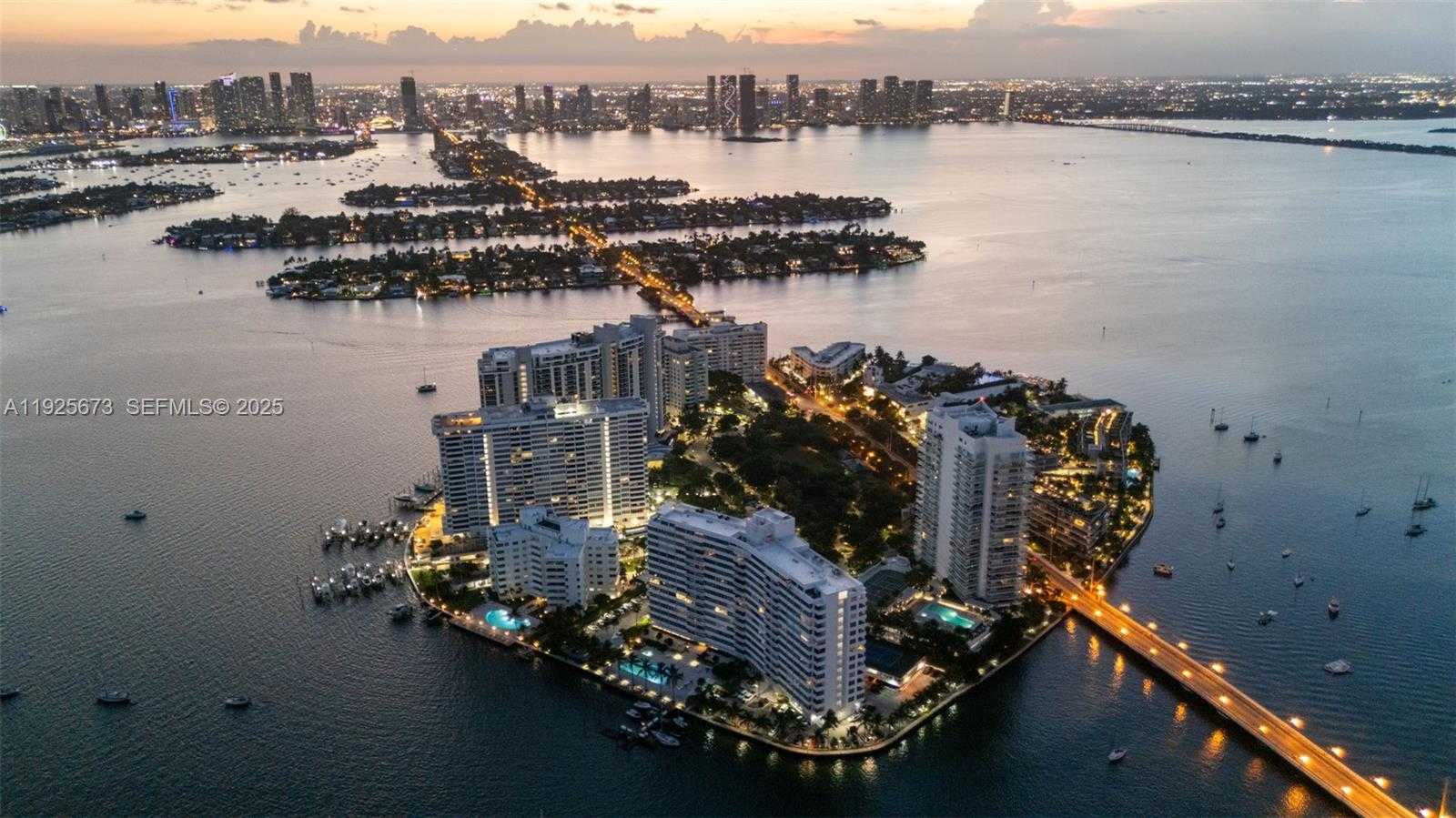 Small Image of 3 ISLAND AVE #08H, Miami Beach Number 2