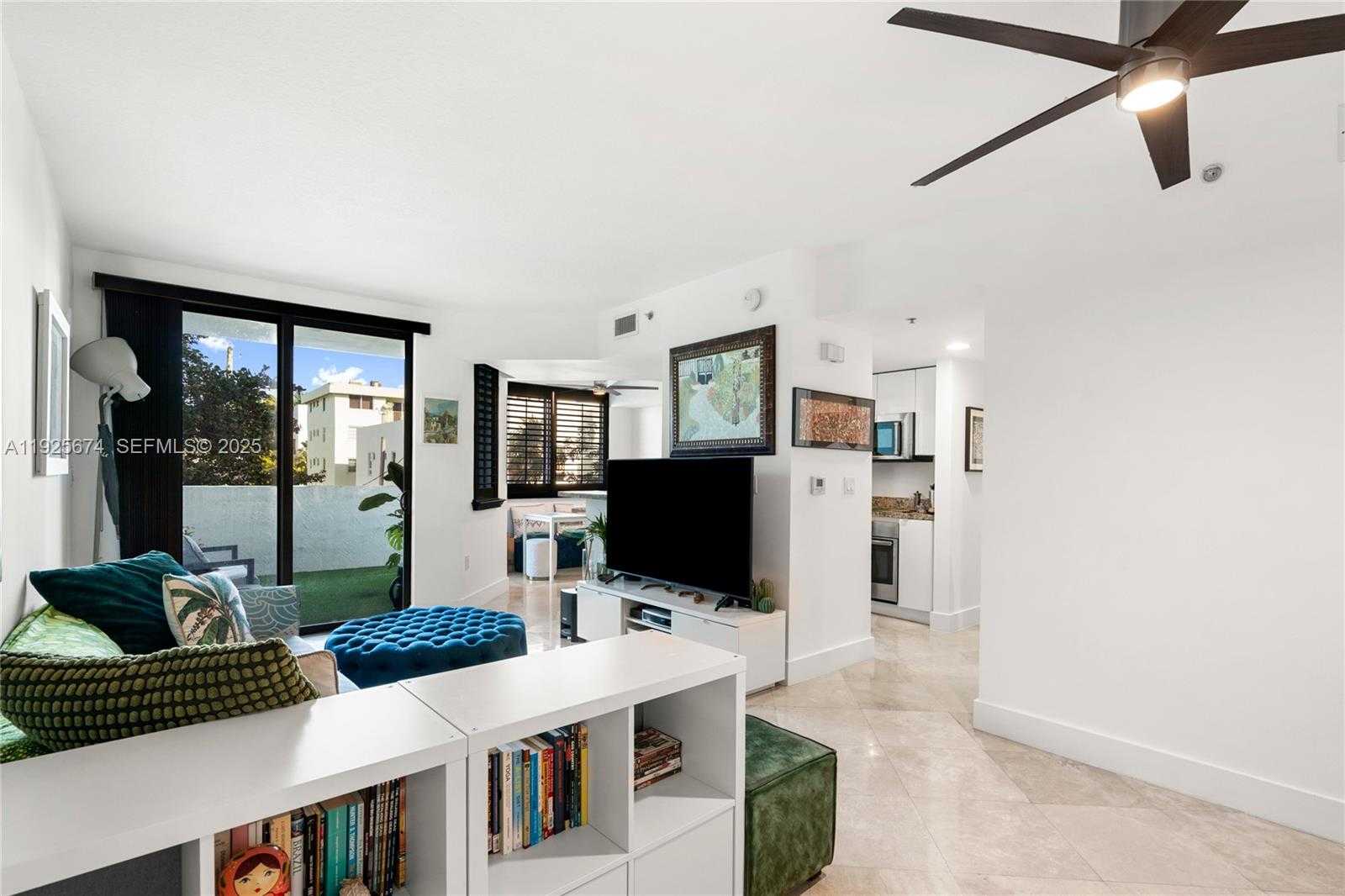Small Image of 110 WASHINGTON AVE #2309, Miami Beach Number 1