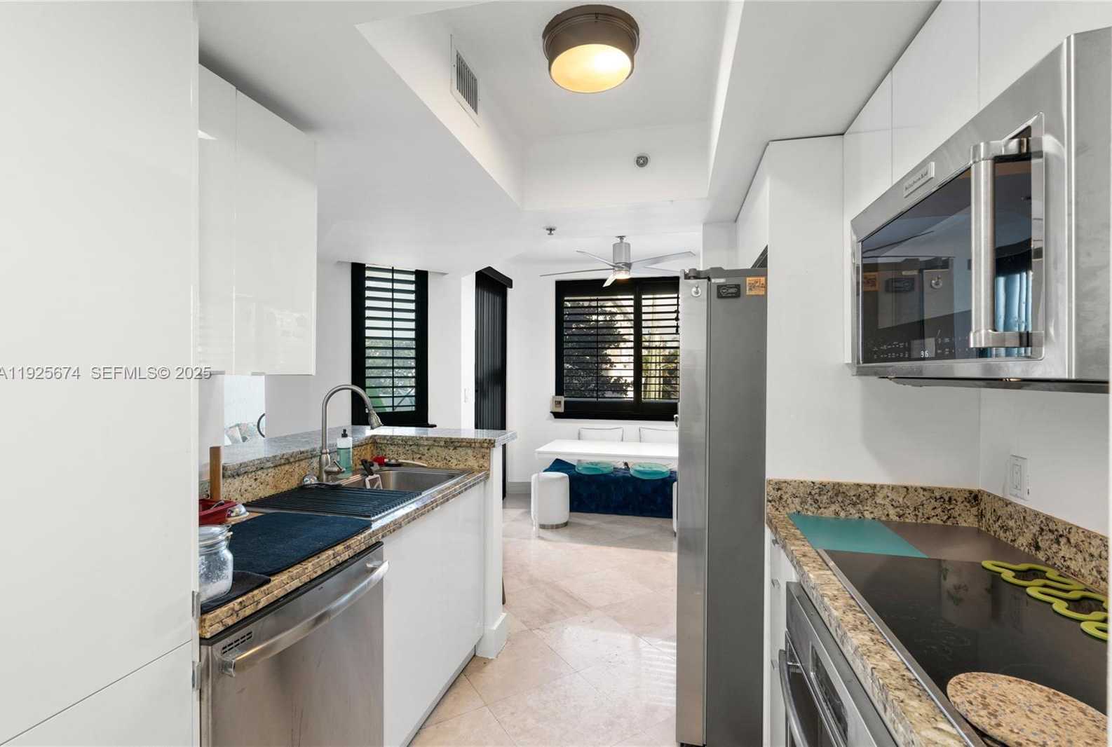 Small Image of 110 WASHINGTON AVE #2309, Miami Beach Number 12