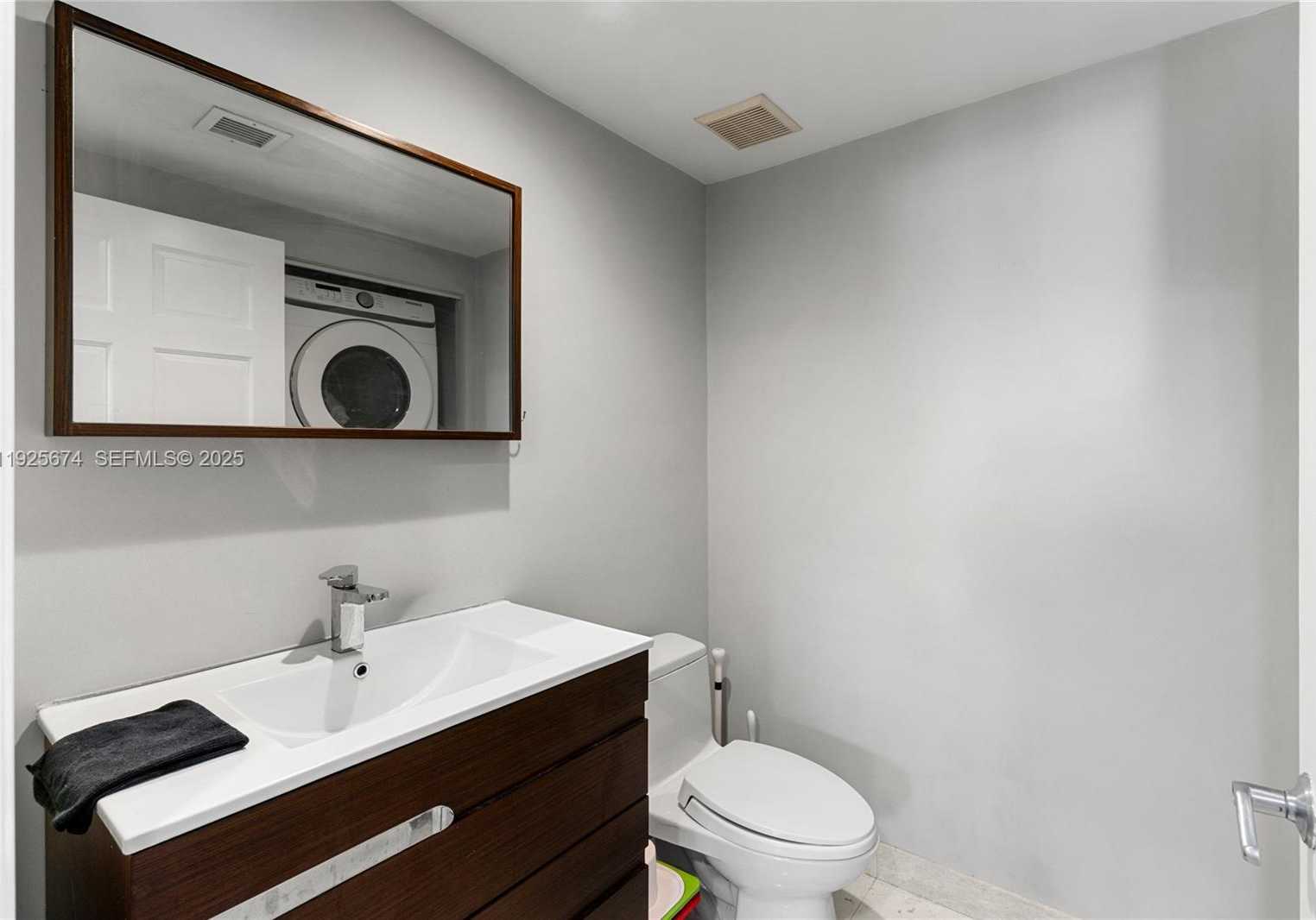 Small Image of 110 WASHINGTON AVE #2309, Miami Beach Number 14