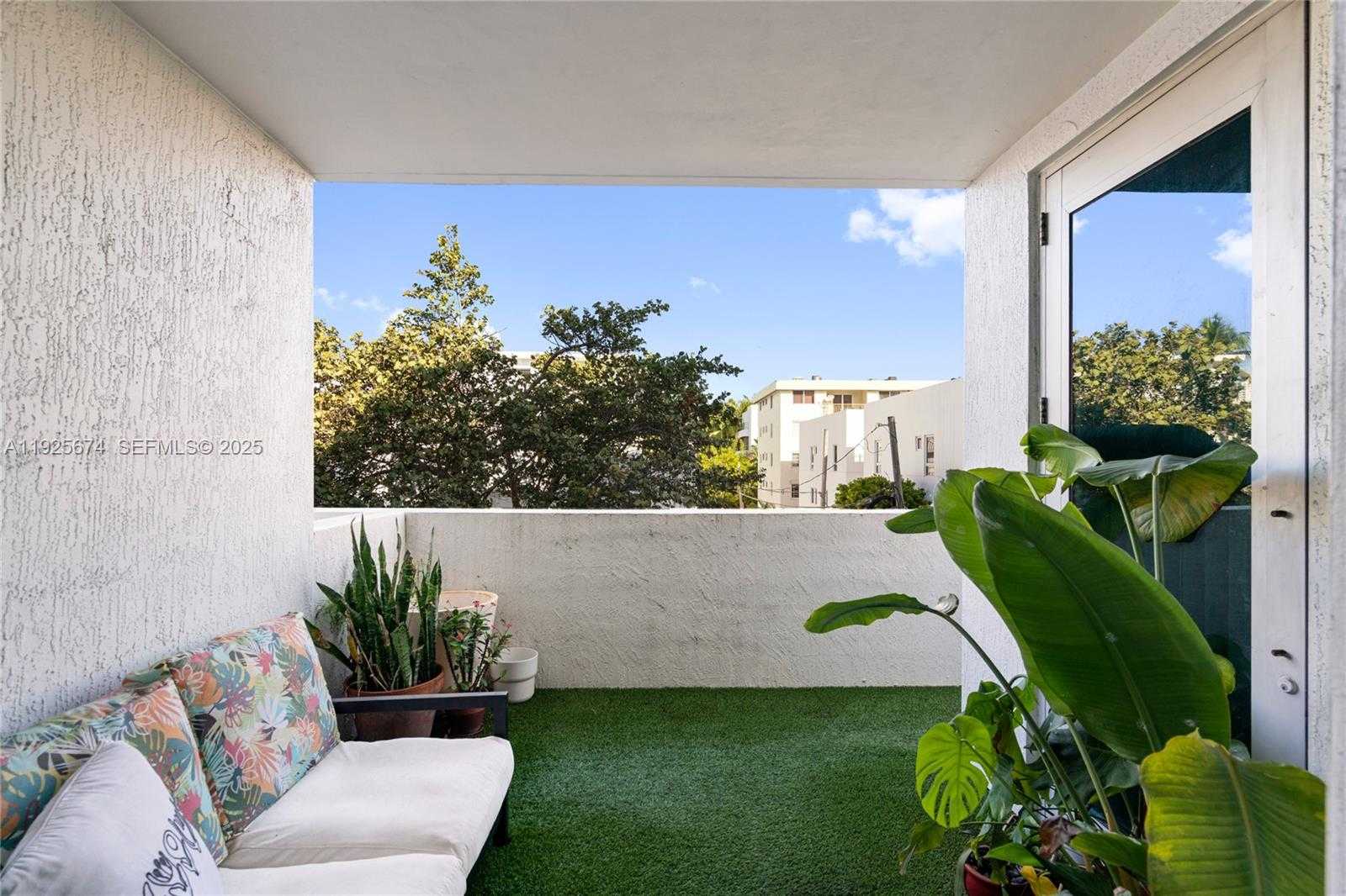 Small Image of 110 WASHINGTON AVE #2309, Miami Beach Number 23