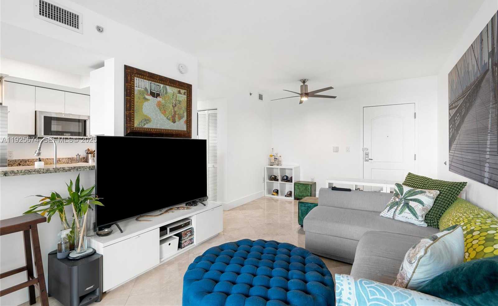 Small Image of 110 WASHINGTON AVE #2309, Miami Beach Number 6