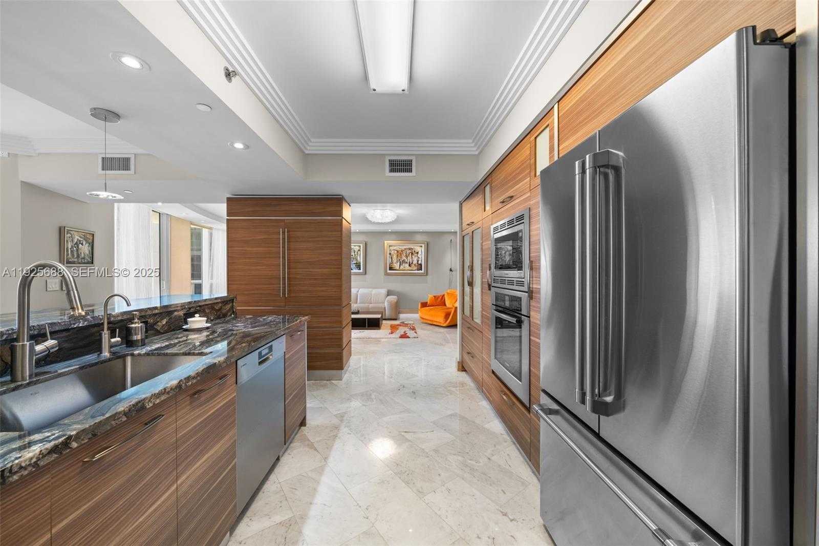 Small Image of 17201 COLLINS AVE #3505, Sunny Isles Beach Number 6