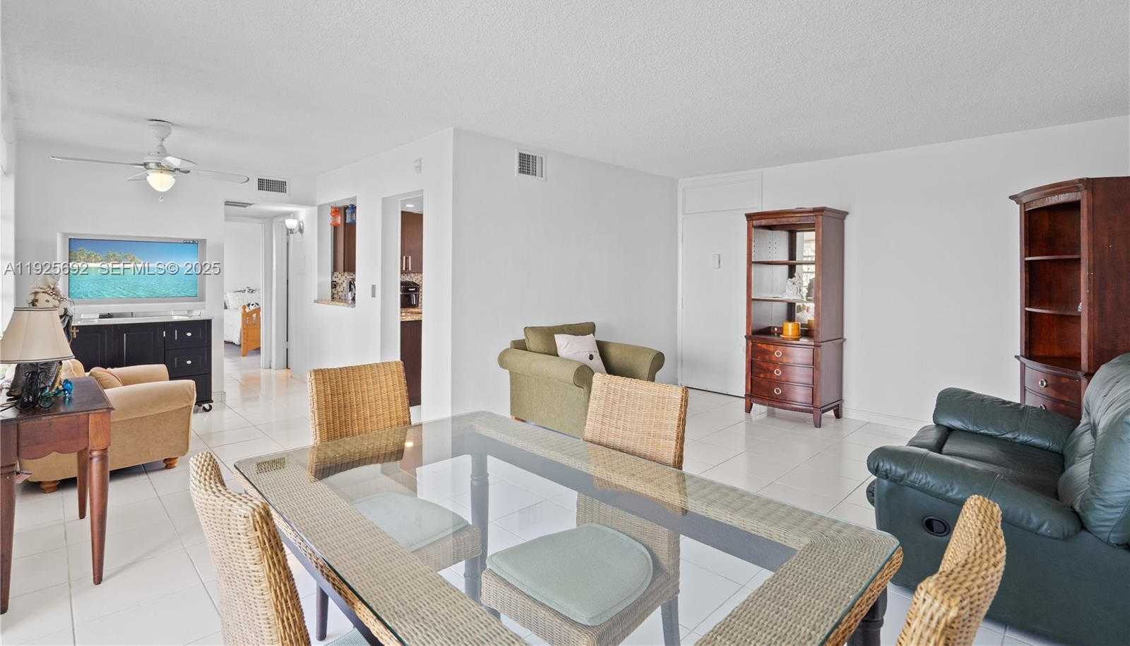 Small Image of 2999 POINT EAST DR #C-502, Aventura Number 10