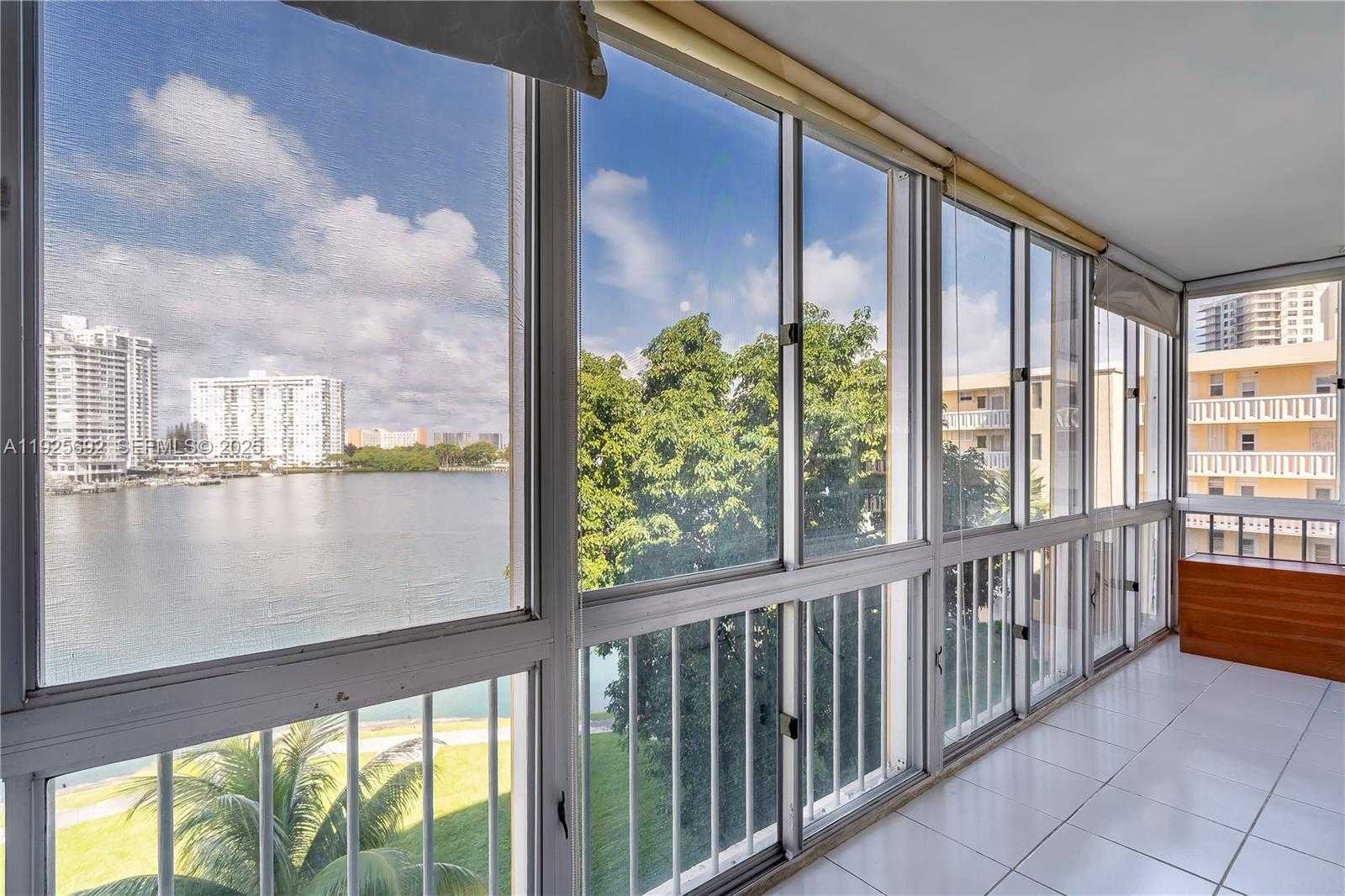 Small Image of 2999 POINT EAST DR #C-502, Aventura Number 19