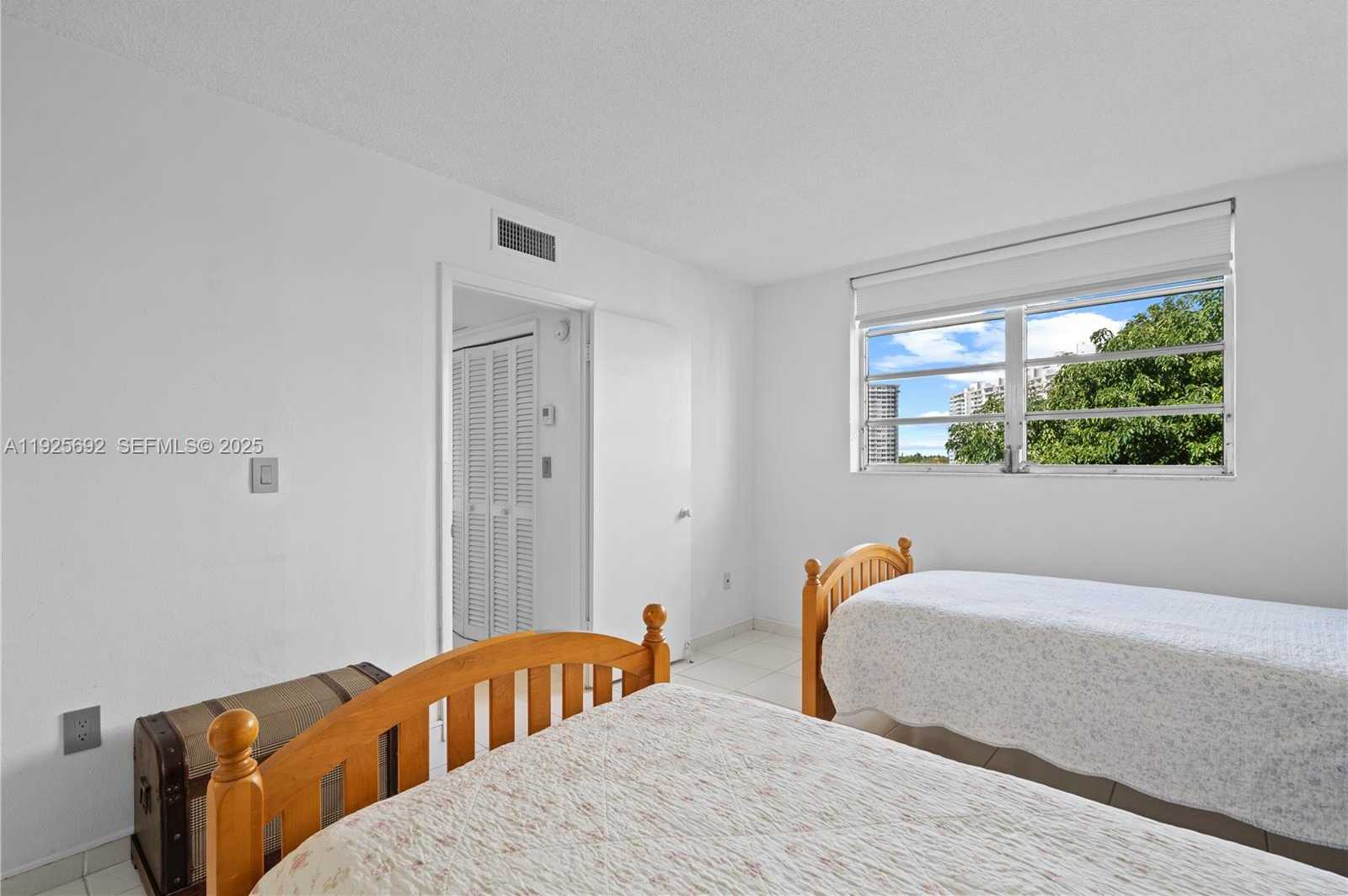 Small Image of 2999 POINT EAST DR #C-502, Aventura Number 25