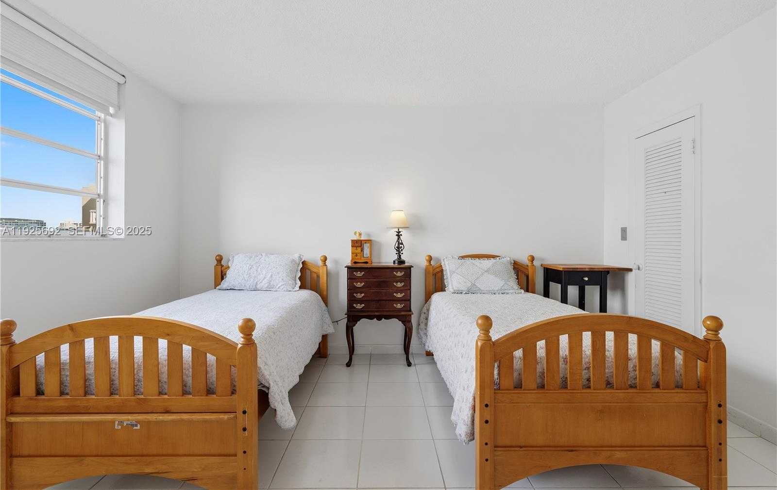 Small Image of 2999 POINT EAST DR #C-502, Aventura Number 26