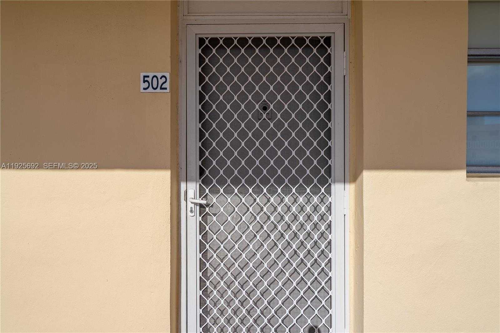 Small Image of 2999 POINT EAST DR #C-502, Aventura Number 32