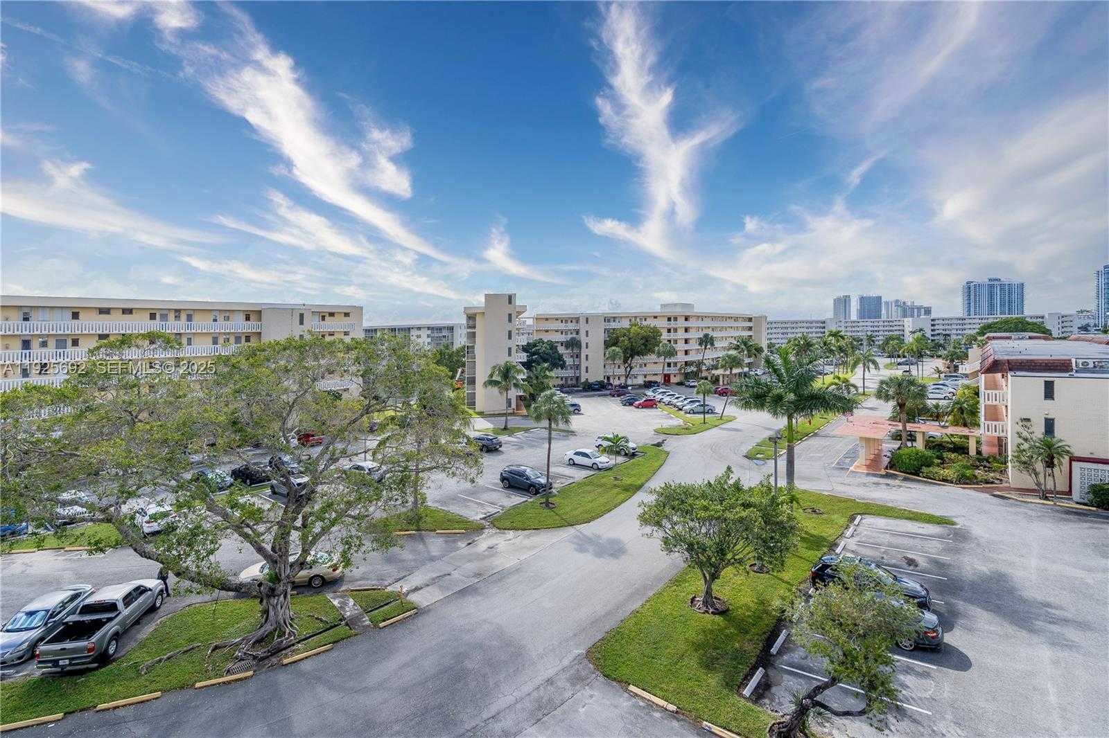 Small Image of 2999 POINT EAST DR #C-502, Aventura Number 34