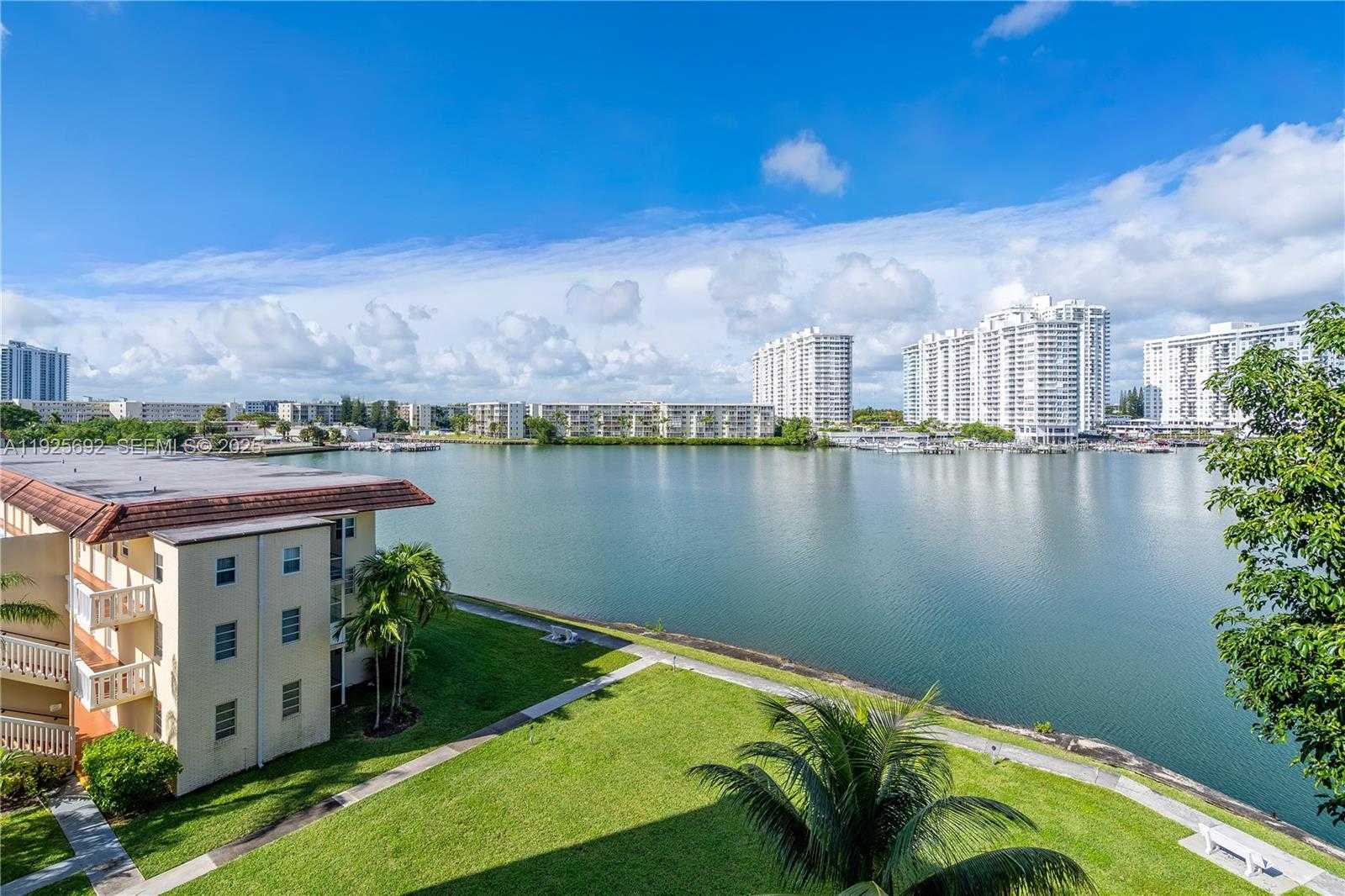 Small Image of 2999 POINT EAST DR #C-502, Aventura Number 36