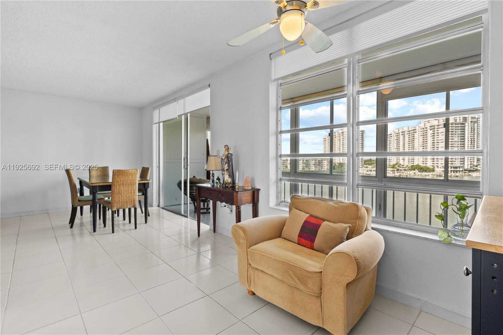 Small Image of 2999 POINT EAST DR #C-502, Aventura Number 4