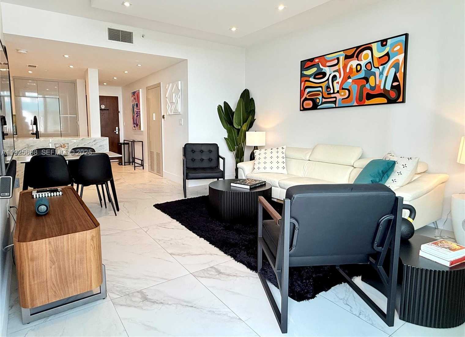 Small Image of 225 COLLINS AVE #6J, Miami Beach Number 20