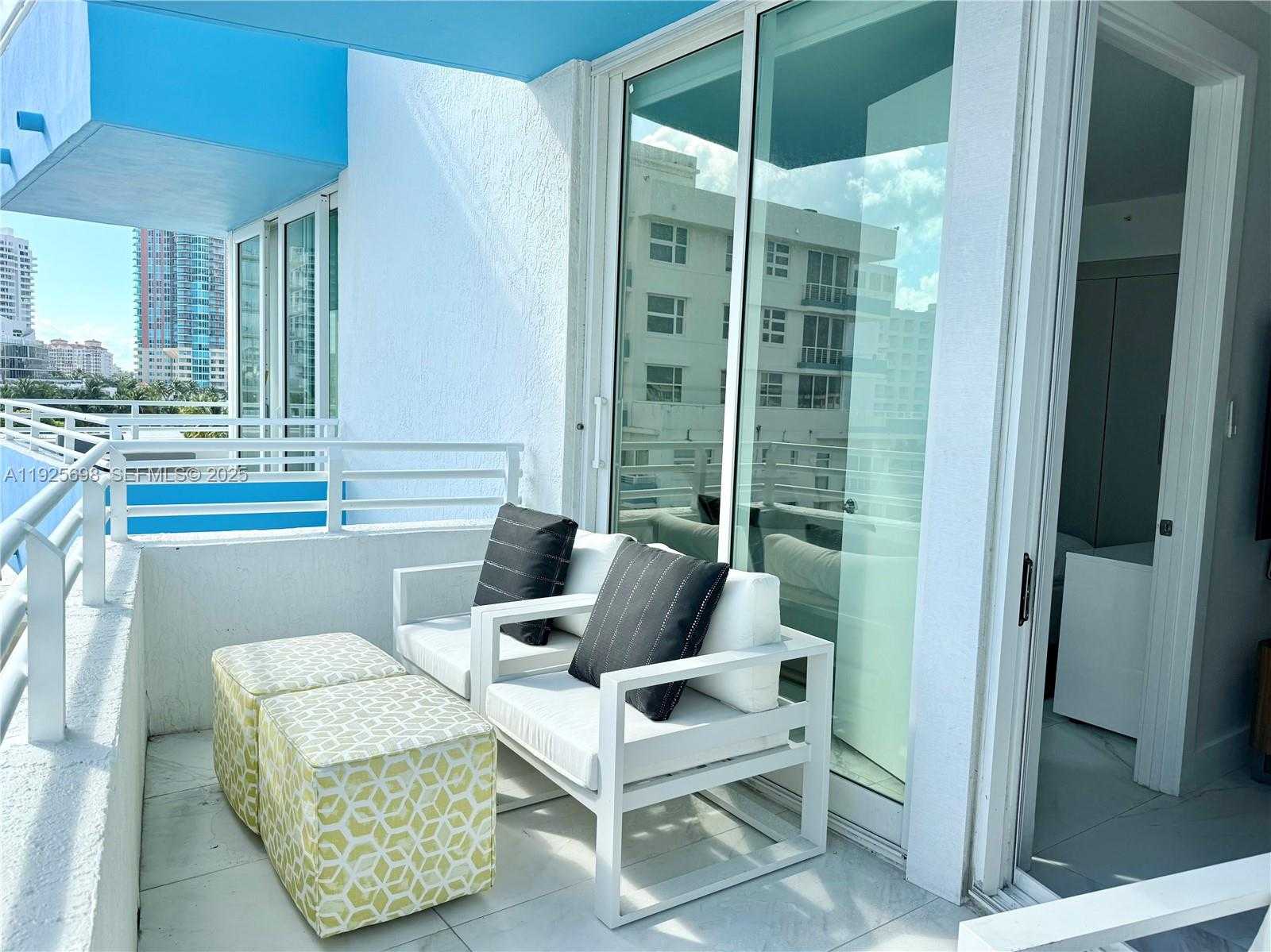 Small Image of 225 COLLINS AVE #6J, Miami Beach Number 35