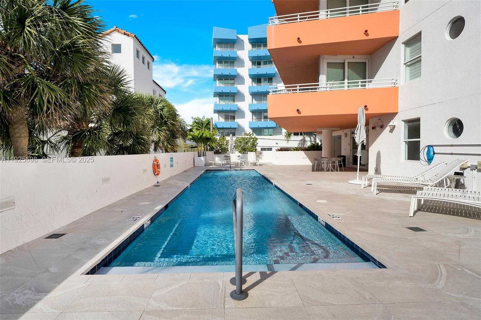 Small Image of 225 COLLINS AVE #6J, Miami Beach Number 36