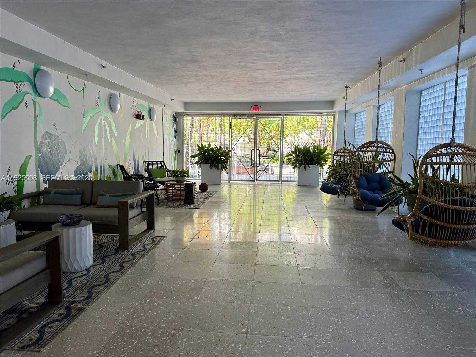 Small Image of 225 COLLINS AVE #6J, Miami Beach Number 42