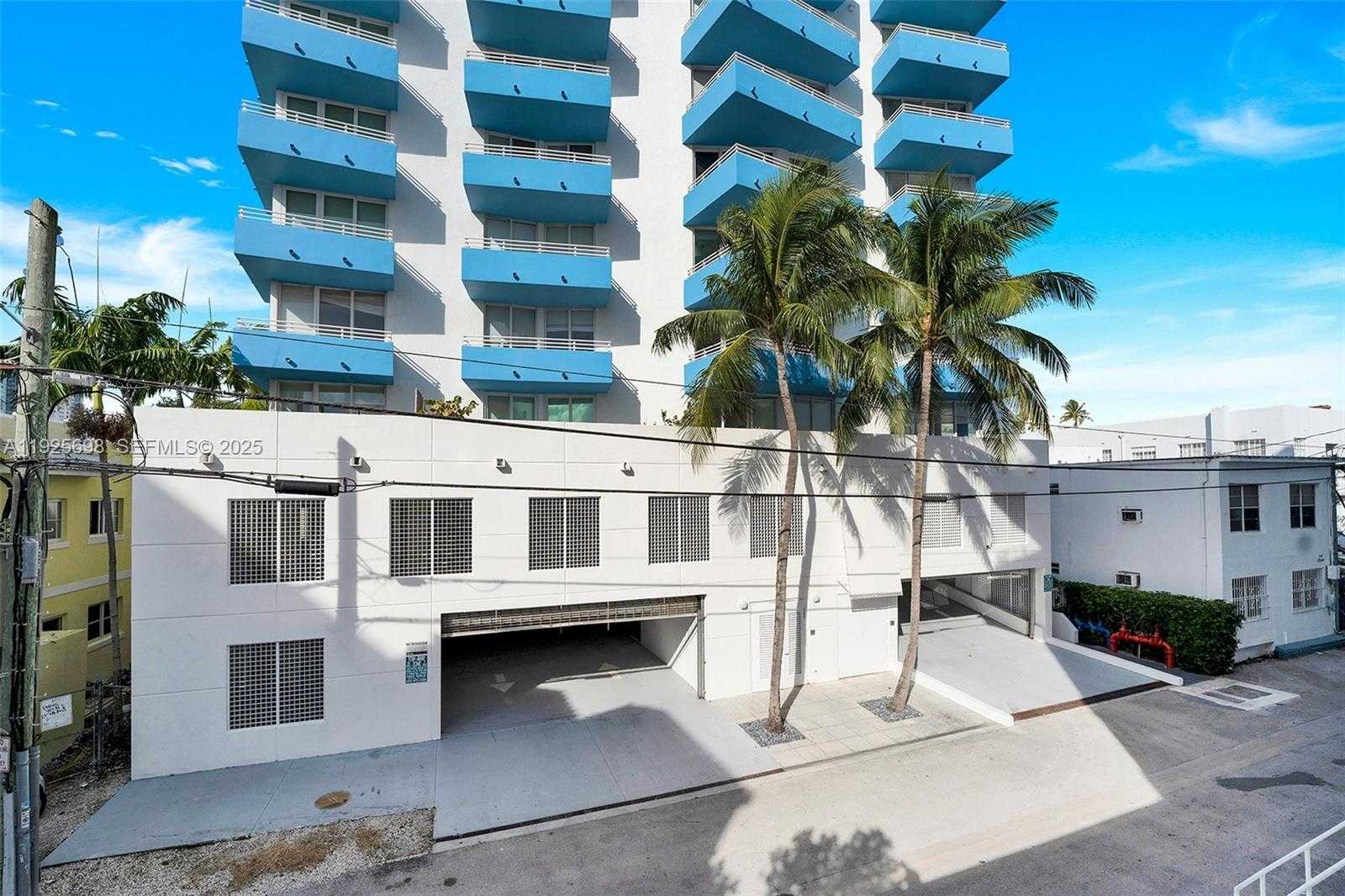 Small Image of 225 COLLINS AVE #6J, Miami Beach Number 46