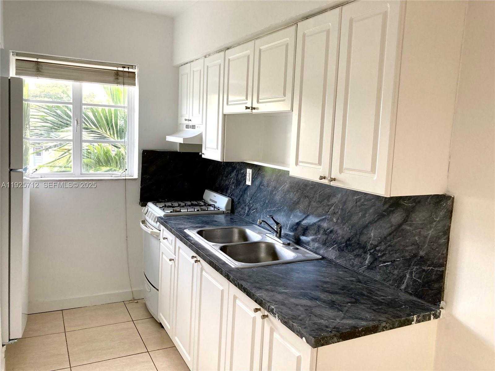 Small Image of 625 83RD ST #44, Miami Beach Number 2