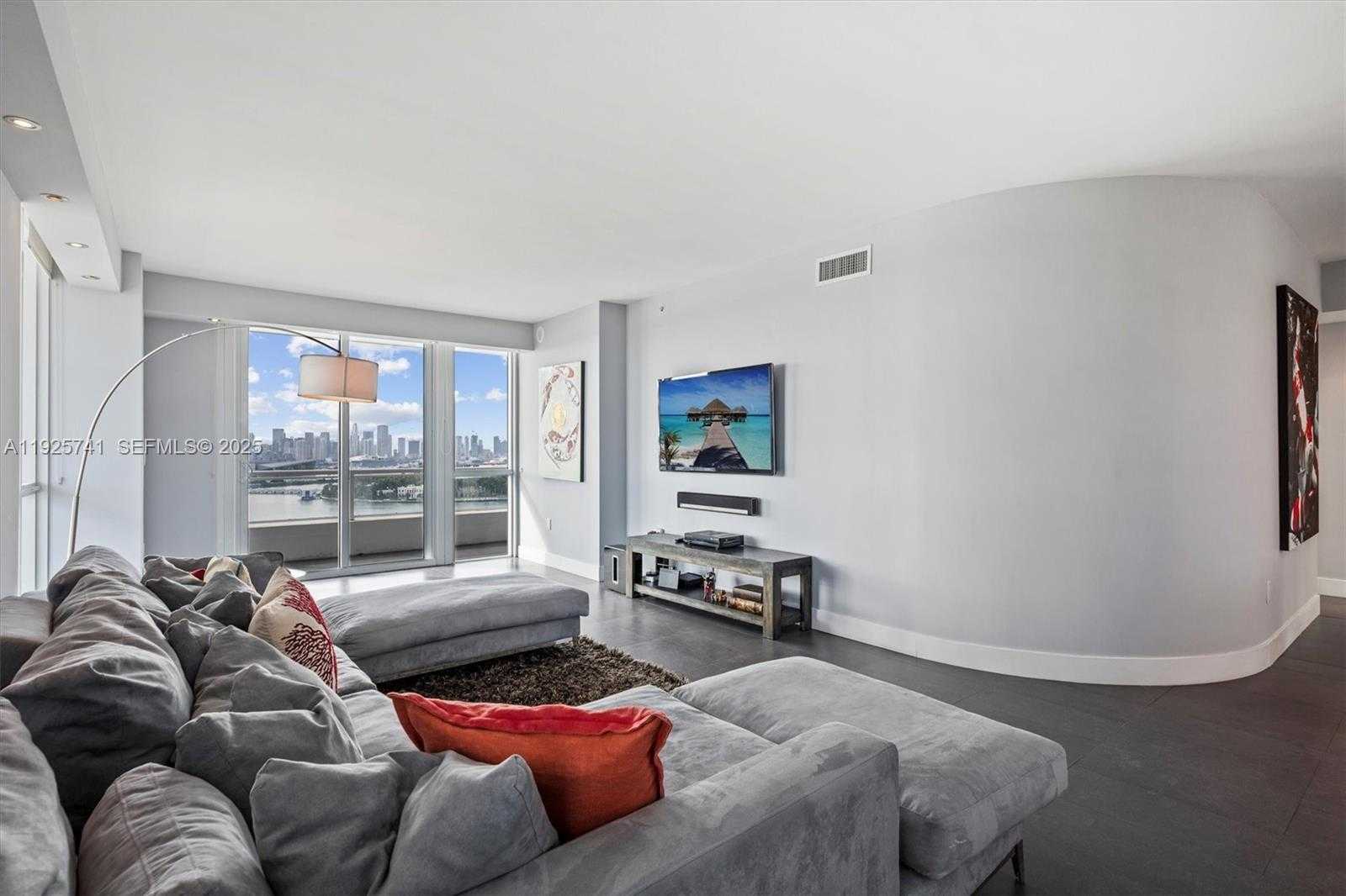 Small Image of 520 WEST AVE #1701, Miami Beach Number 10