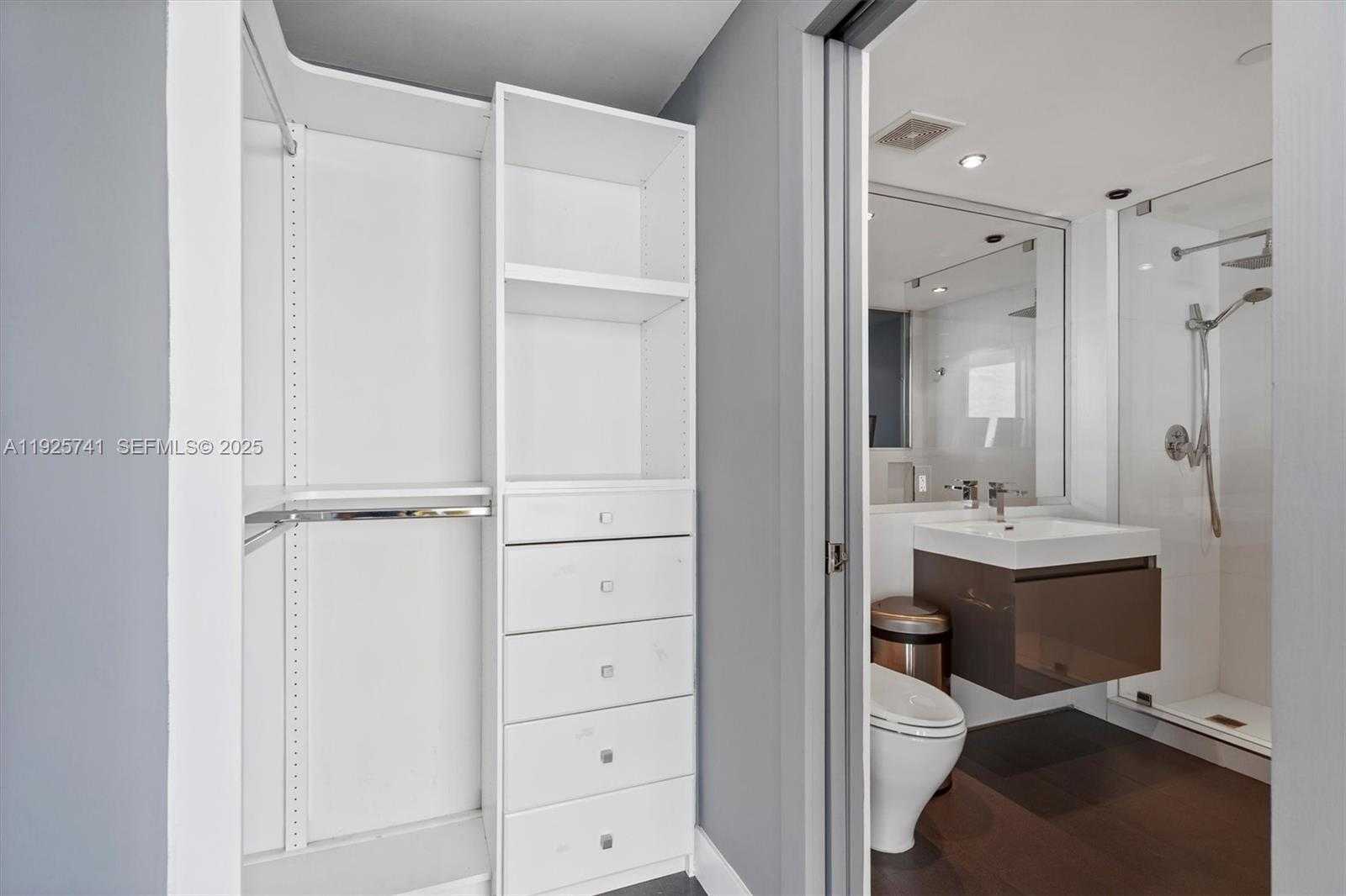 Small Image of 520 WEST AVE #1701, Miami Beach Number 13