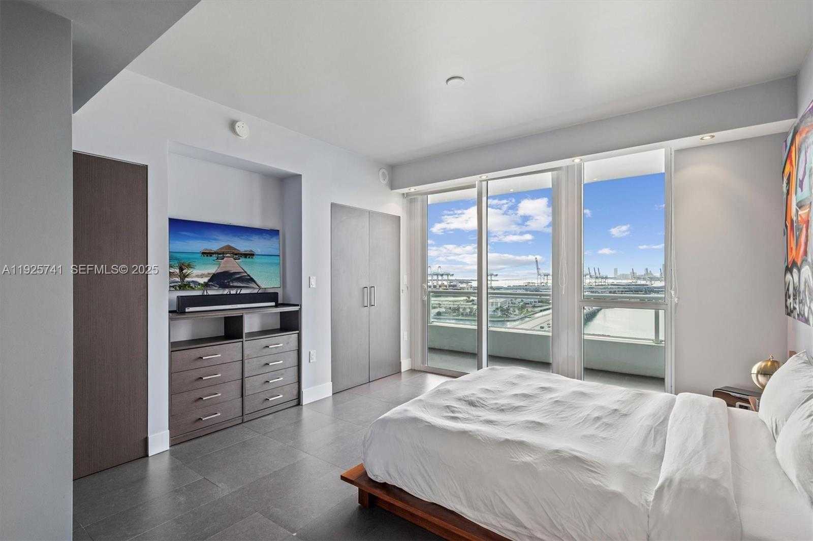 Small Image of 520 WEST AVE #1701, Miami Beach Number 16