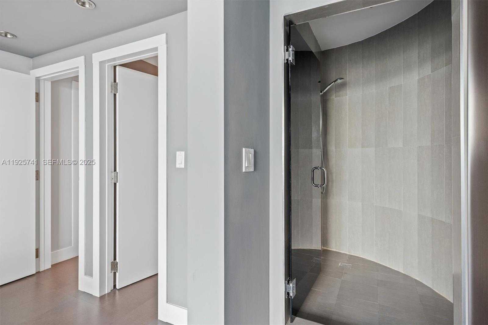 Small Image of 520 WEST AVE #1701, Miami Beach Number 19