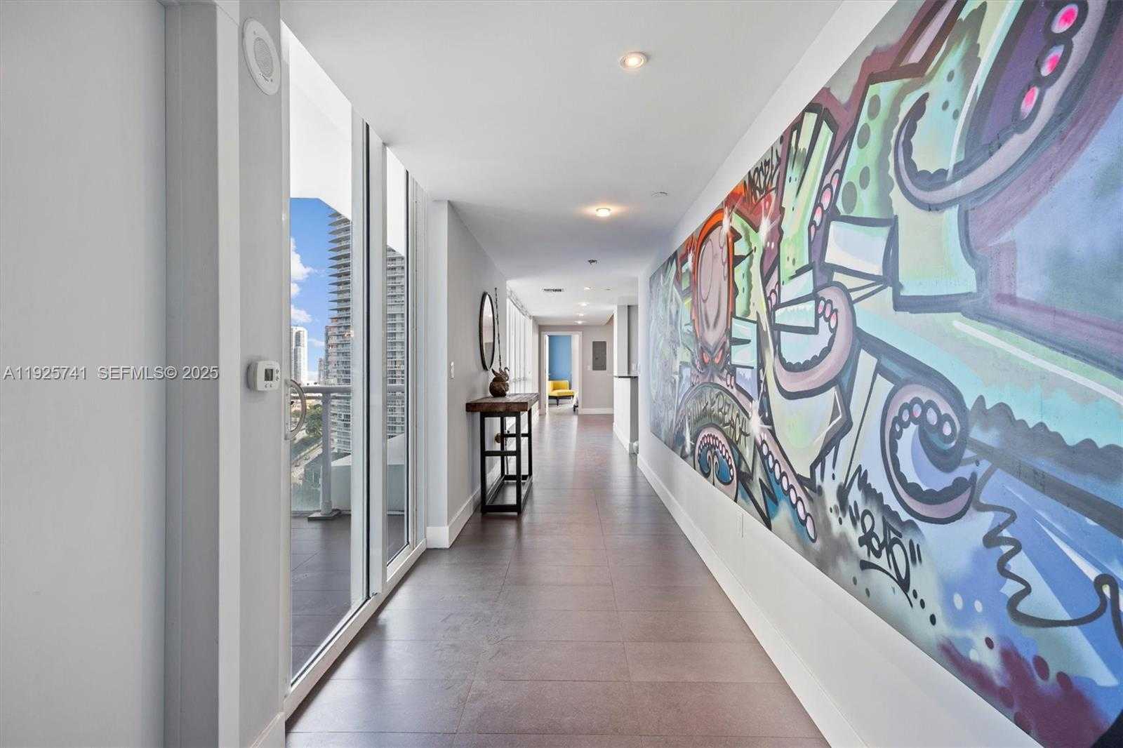 Small Image of 520 WEST AVE #1701, Miami Beach Number 2