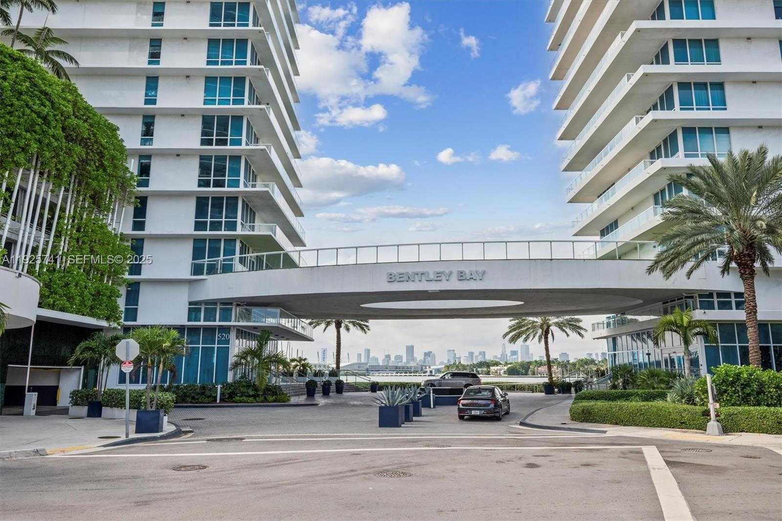 Small Image of 520 WEST AVE #1701, Miami Beach Number 35