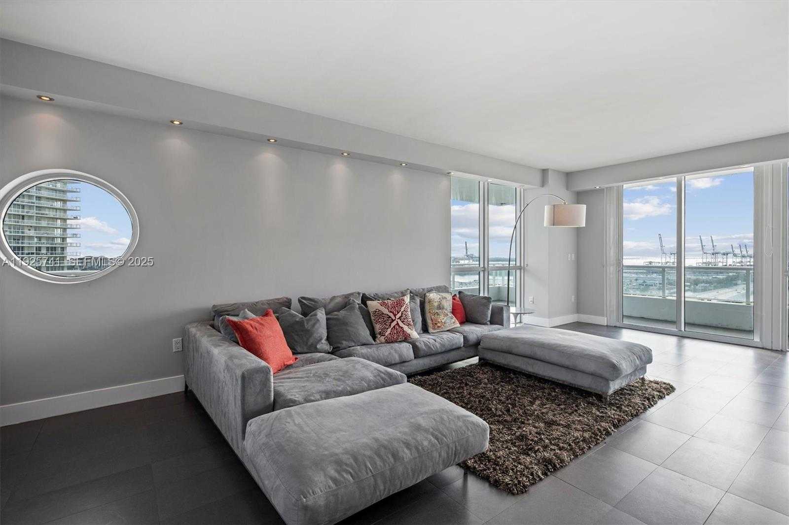 Small Image of 520 WEST AVE #1701, Miami Beach Number 8