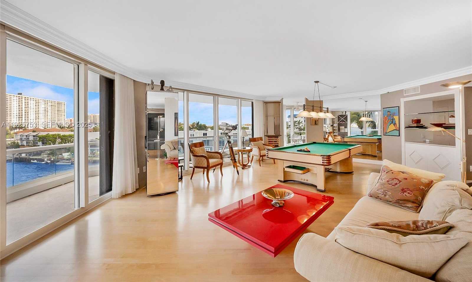 Small Image of 2600 ISLAND BLVD #301, Aventura Number 10