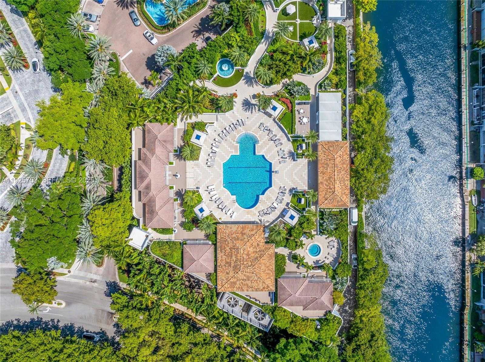 Small Image of 2600 ISLAND BLVD #301, Aventura Number 29