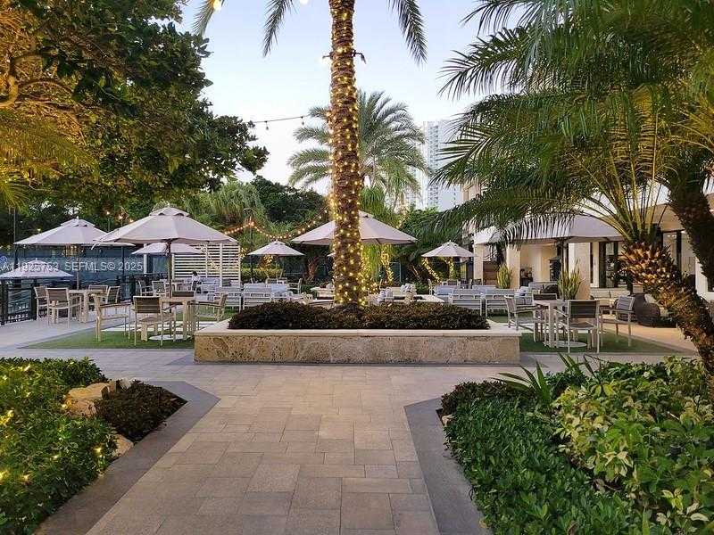 Small Image of 2600 ISLAND BLVD #301, Aventura Number 47
