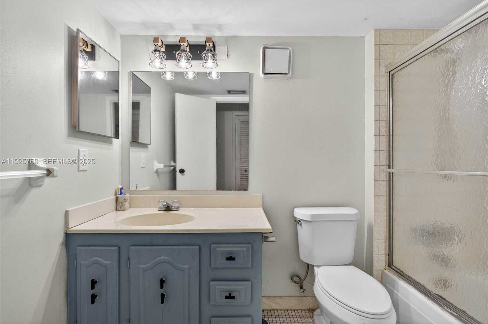 Small Image of 370 EAST LAUREL DR #6E, Margate Number 11