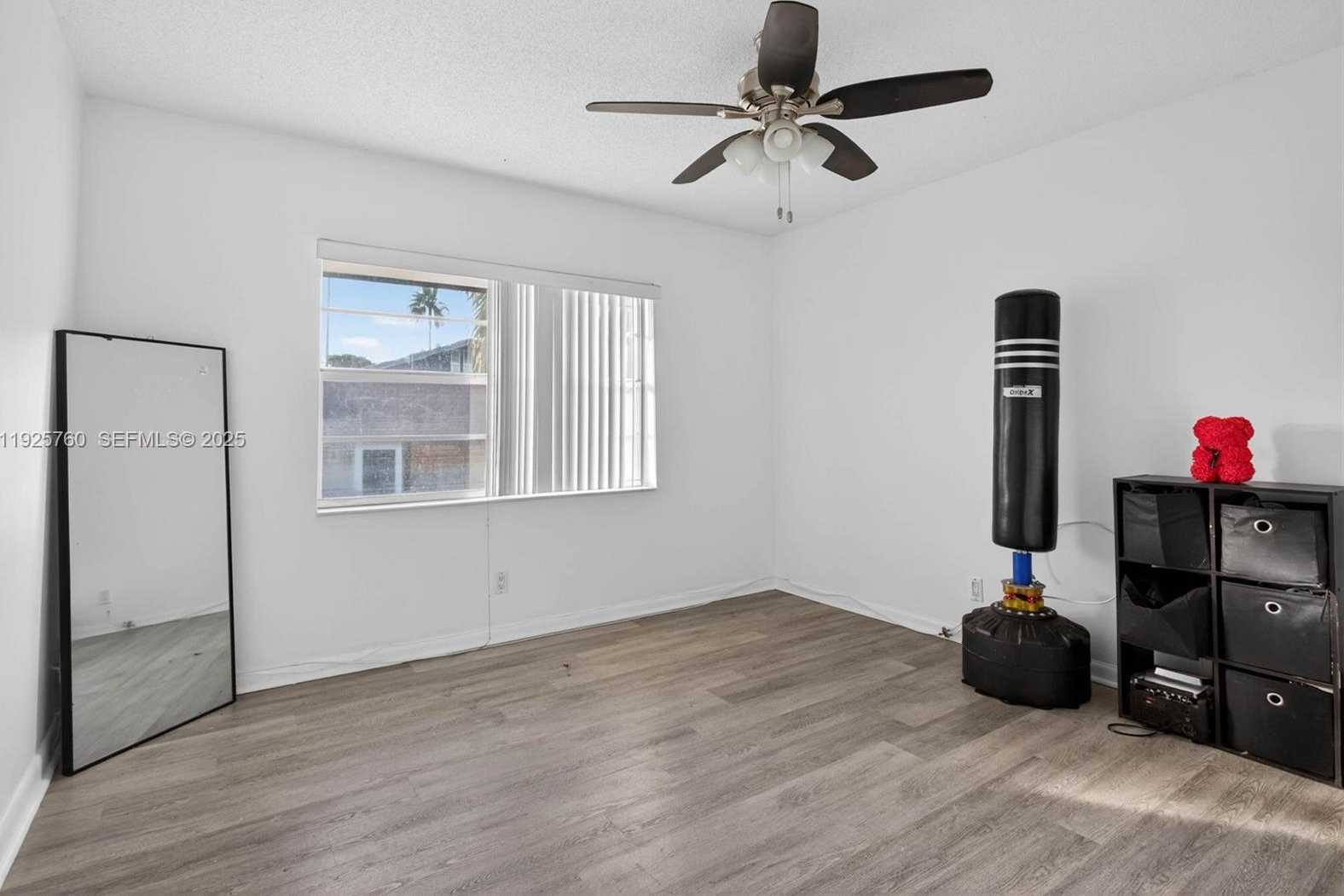 Small Image of 370 EAST LAUREL DR #6E, Margate Number 12