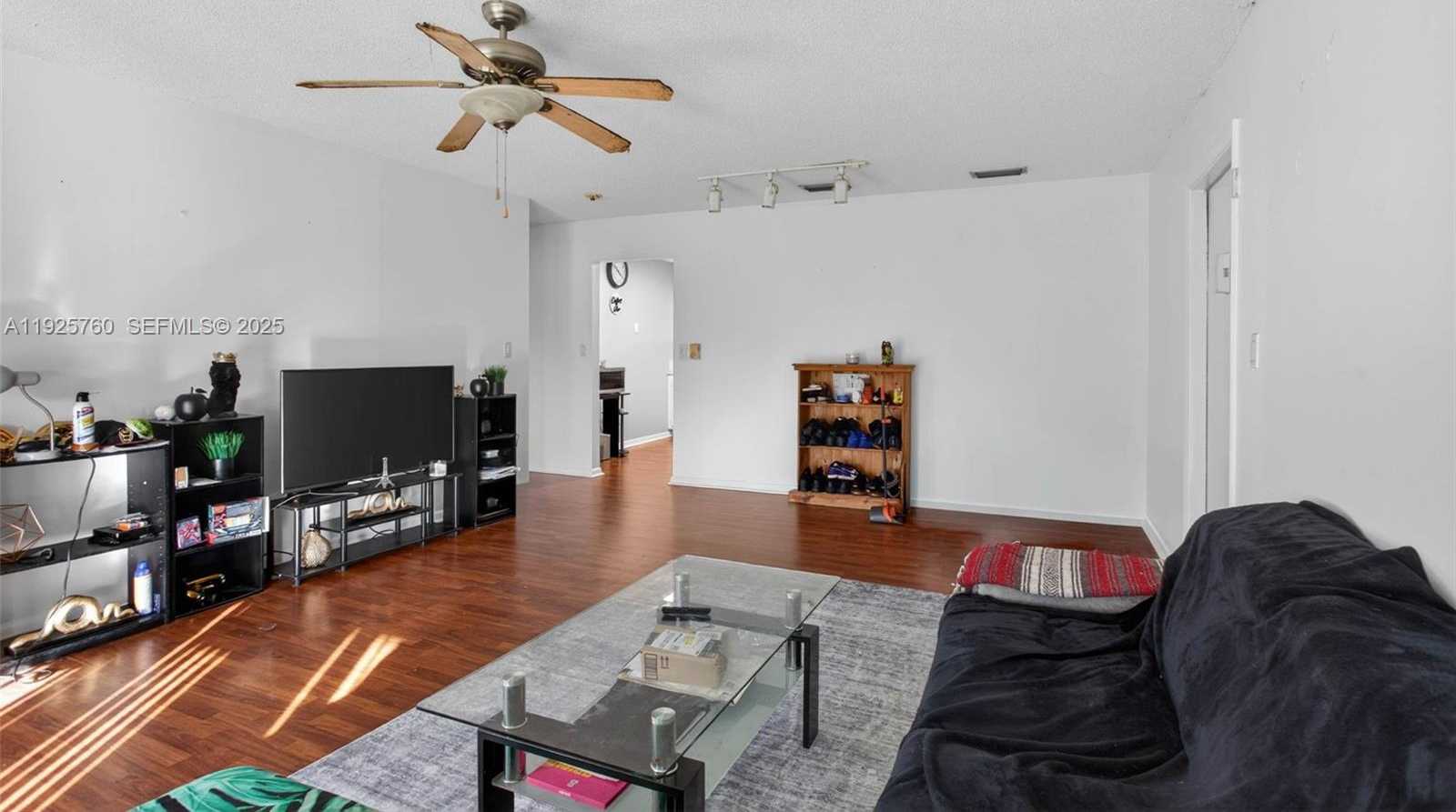 Small Image of 370 EAST LAUREL DR #6E, Margate Number 6