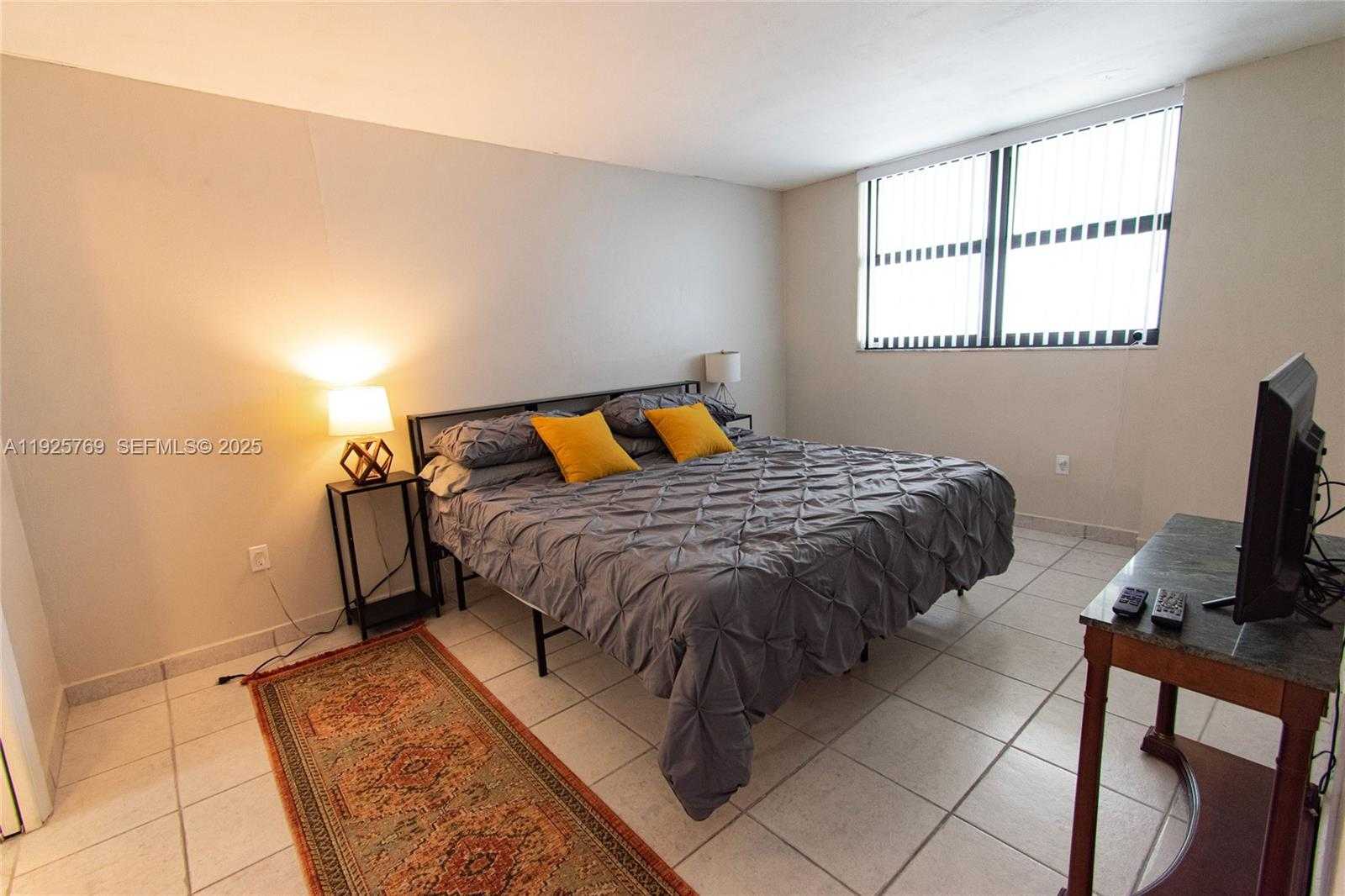 Small Image of 1621 COLLINS AVE #906, Miami Beach Number 17